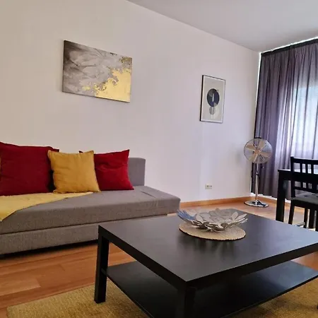 Riverside Expo Apartment *